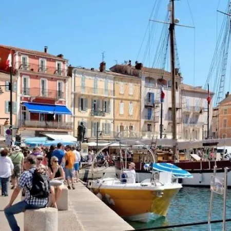Superb In The Center Of Tropez * 圣特罗佩